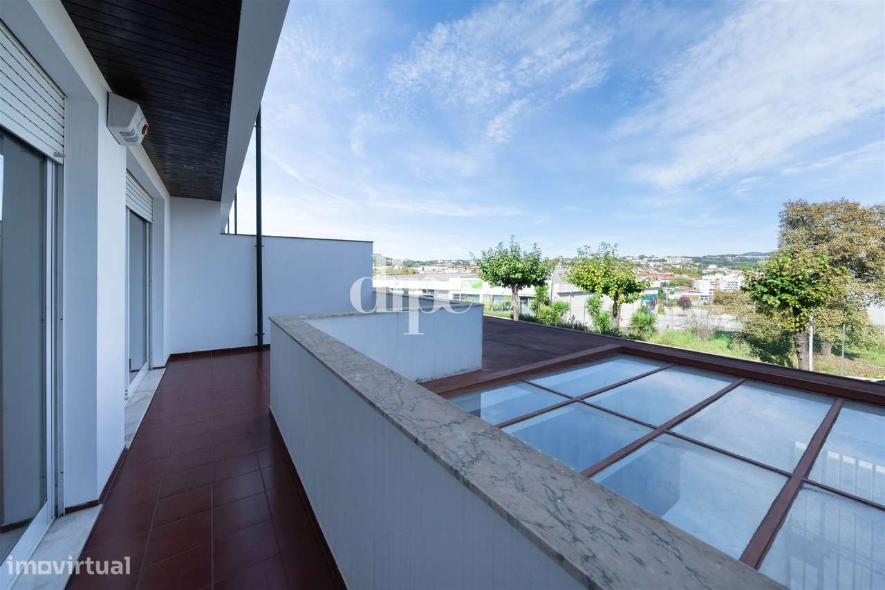 Moradia T3+1 no Coração de Guimarães-11