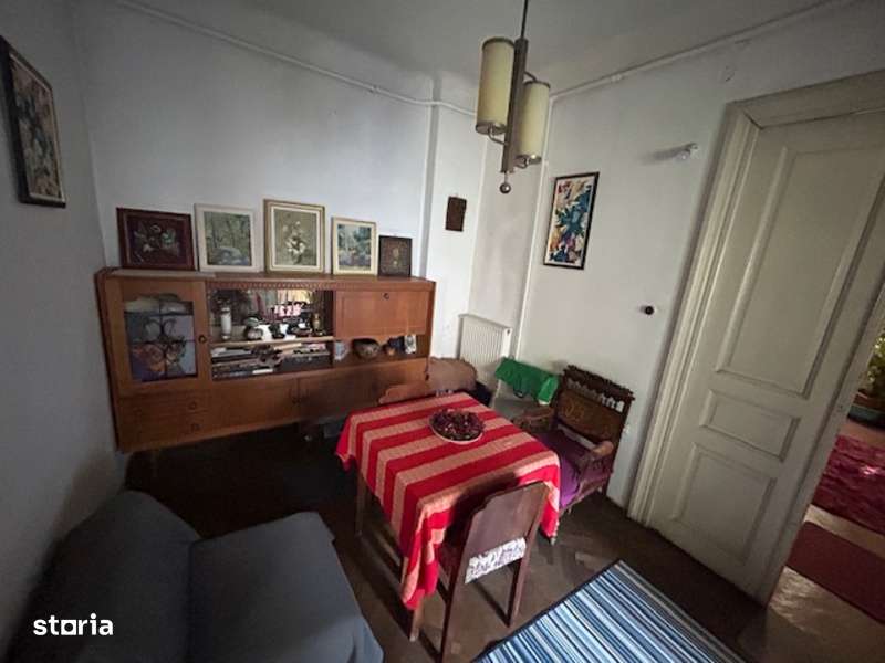 Vanzare Apartament + curte Central  Armeneasca/Stefan cel Mare - Imagine principală: 4/5