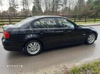 BMW Seria 3 318i - 33