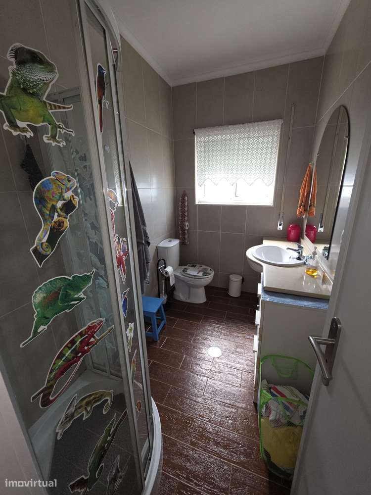 Fantástico Moradia T3 Independente em Lourosa-13