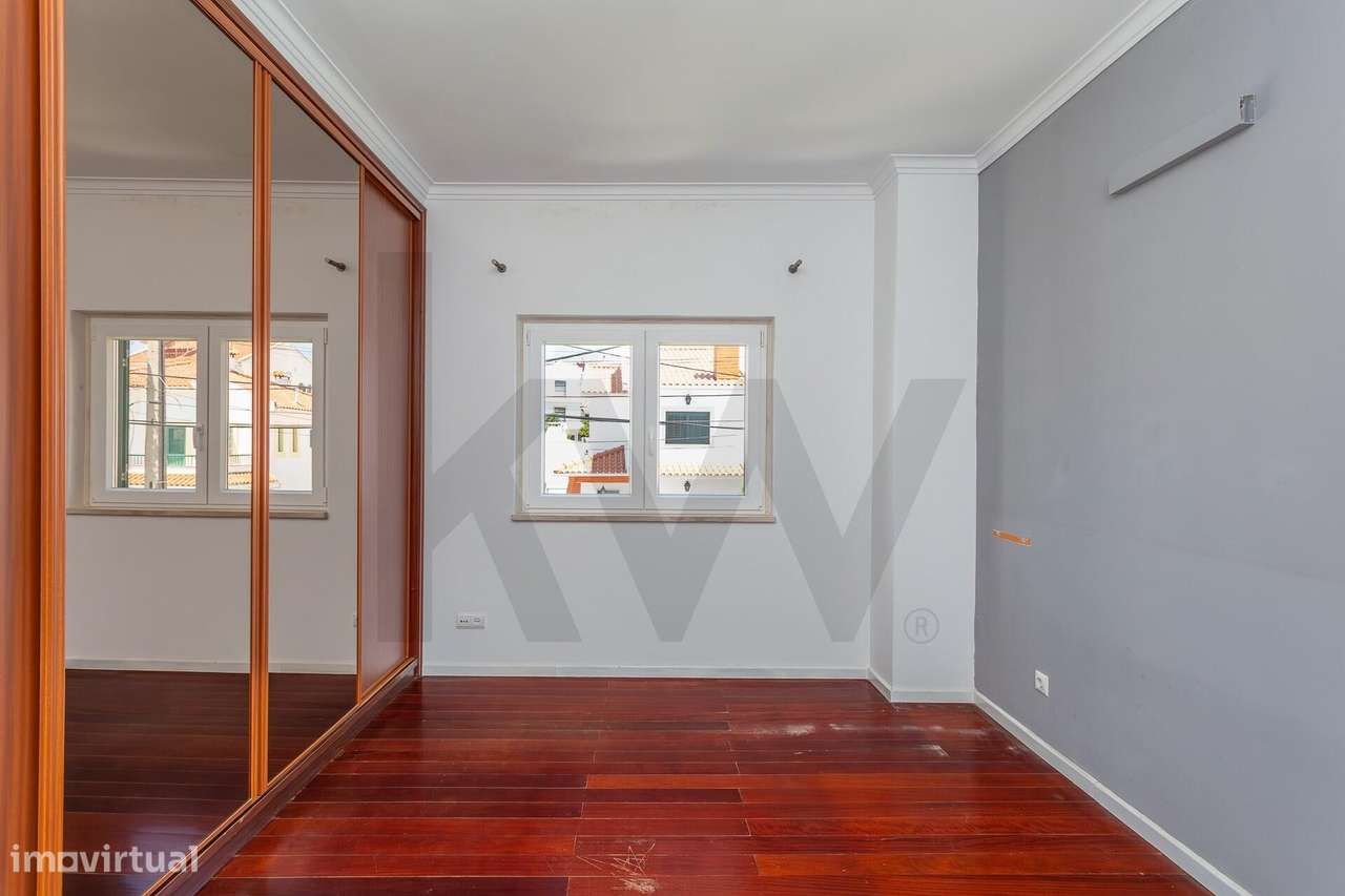 Moradia Isolada | 5 Quartos, Jardim, Garagem para 4 Carros-41