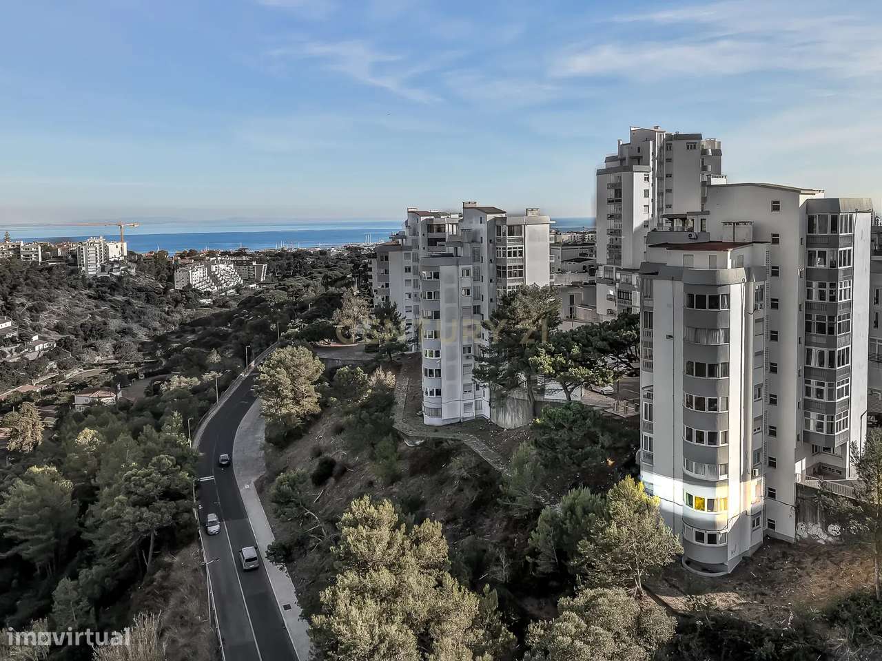 Apartamento T1+1 Remodelado com Elevador | Pampilheira | Cascais-5