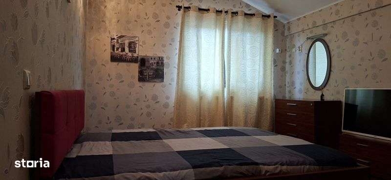 Vila Tunari,mobilata si utilata ,3 camere ,terasa si curte, 800 euro - Imagine principală: 5/8