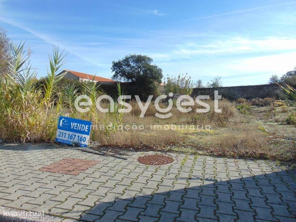 Terreno Urbano de 453 m2 em zona de expansão em Alcains. - Grande imagem: 2/48