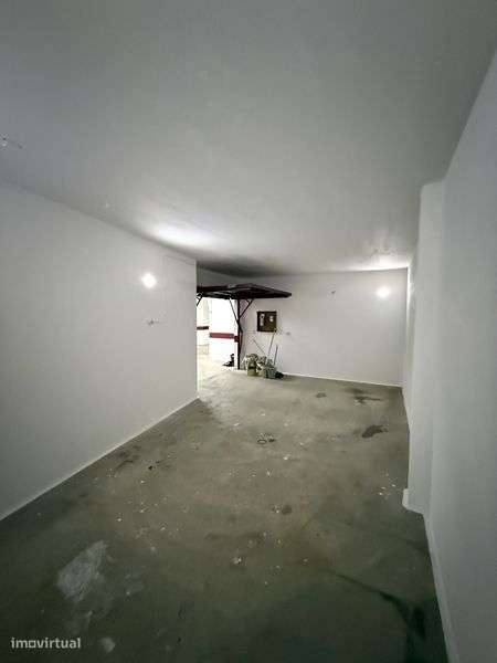 Garagem/Box (26m2) para aluguer - Grande imagem: 4/8