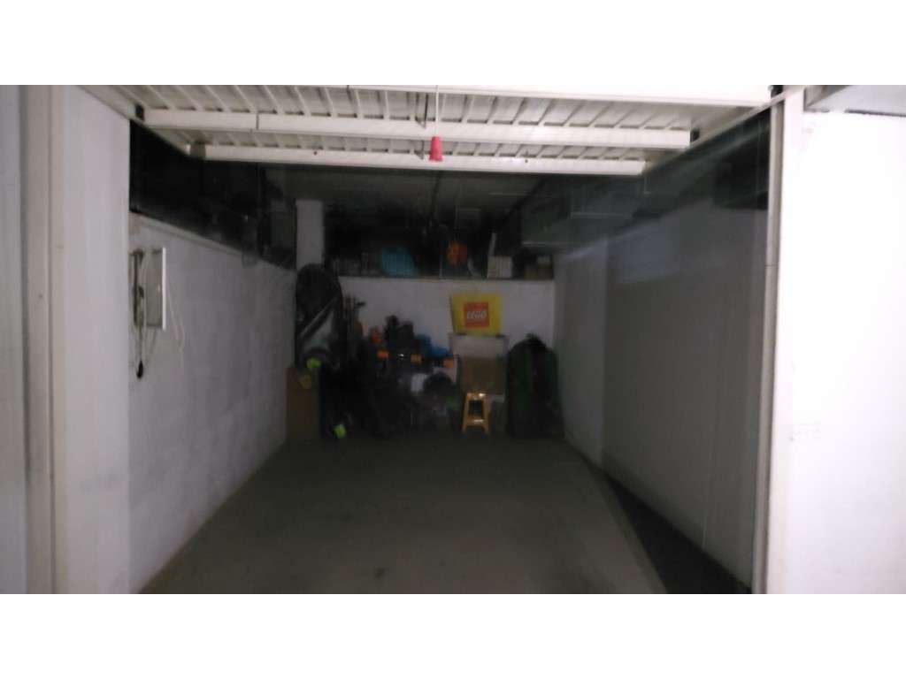 Garagem no centro de Milfontes - Grande imagem: 3/4
