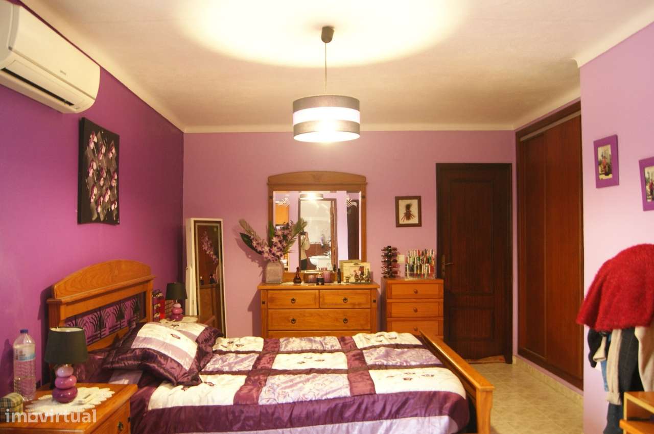 Moradia com 4 assoalhadas em ótimo estado.-27