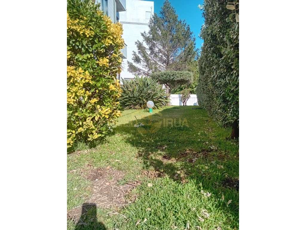 OPORTUNIDADE ÚNICA - T2 em Gulpilhares | Localização Privilegiada-2