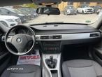 BMW Seria 3 320i - 5