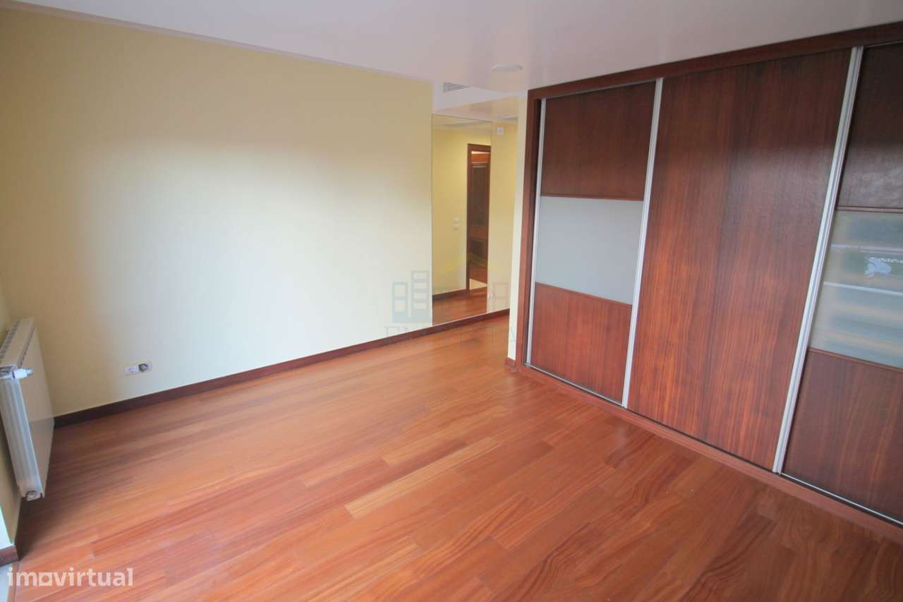 Vivenda de Luxo com Piscina Belas-21