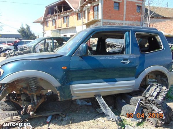 Usa Mitsubishi Pajero mk3 usi stanga dreapta dezmembrez Pajero mk3 - 1