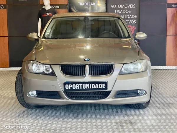 BMW 318 d Touring LifeStyle - 37