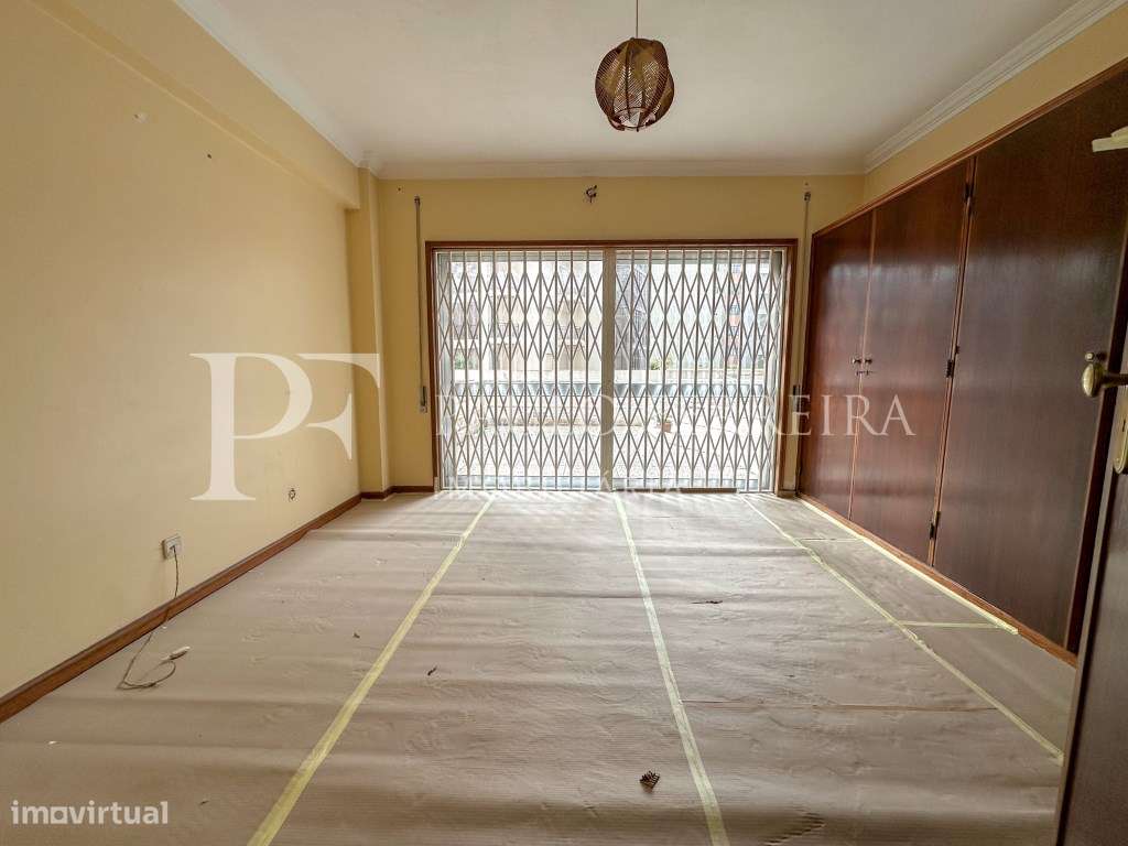 Apartamento T1+1 no centro próximo da praia-10