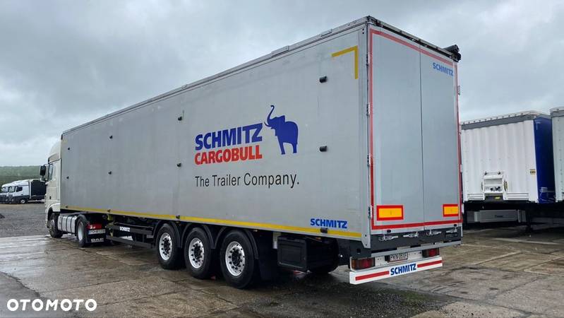 Schmitz Cargobull naczepa ruchoma podłoga - 5