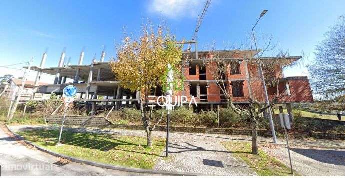 Prédio em Construção em Vila Nova de Paiva - Viseu - Grande imagem: 4/10