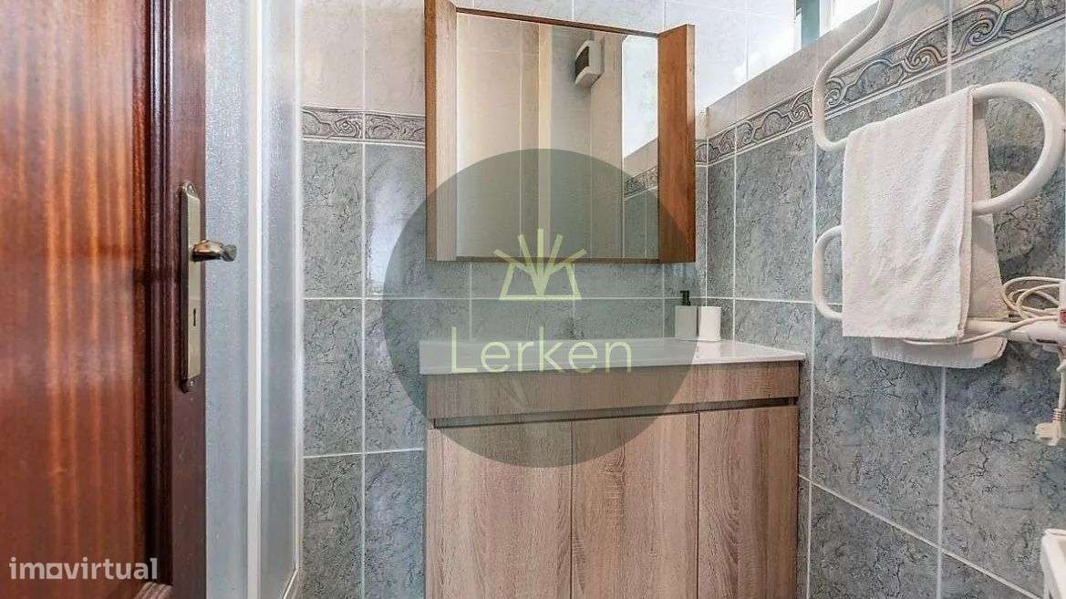 No coração do Gerês Moradia T4 com Jardim e Potencial para turismo-17