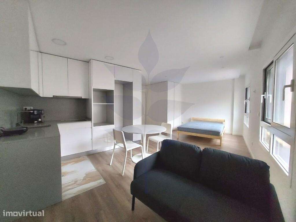 Apartamento T0 Renovado - Junto à Avenida da Liberdade, Braga-7