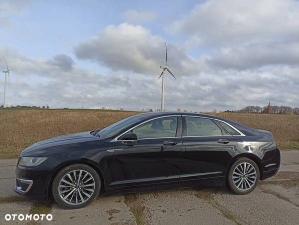 Lincoln MKZ - 3