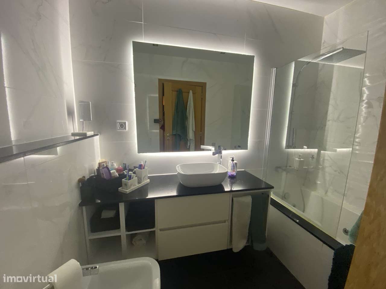 Apartamento com boas áreas e orientação solar e vista de mar. - Grande imagem: 5/21