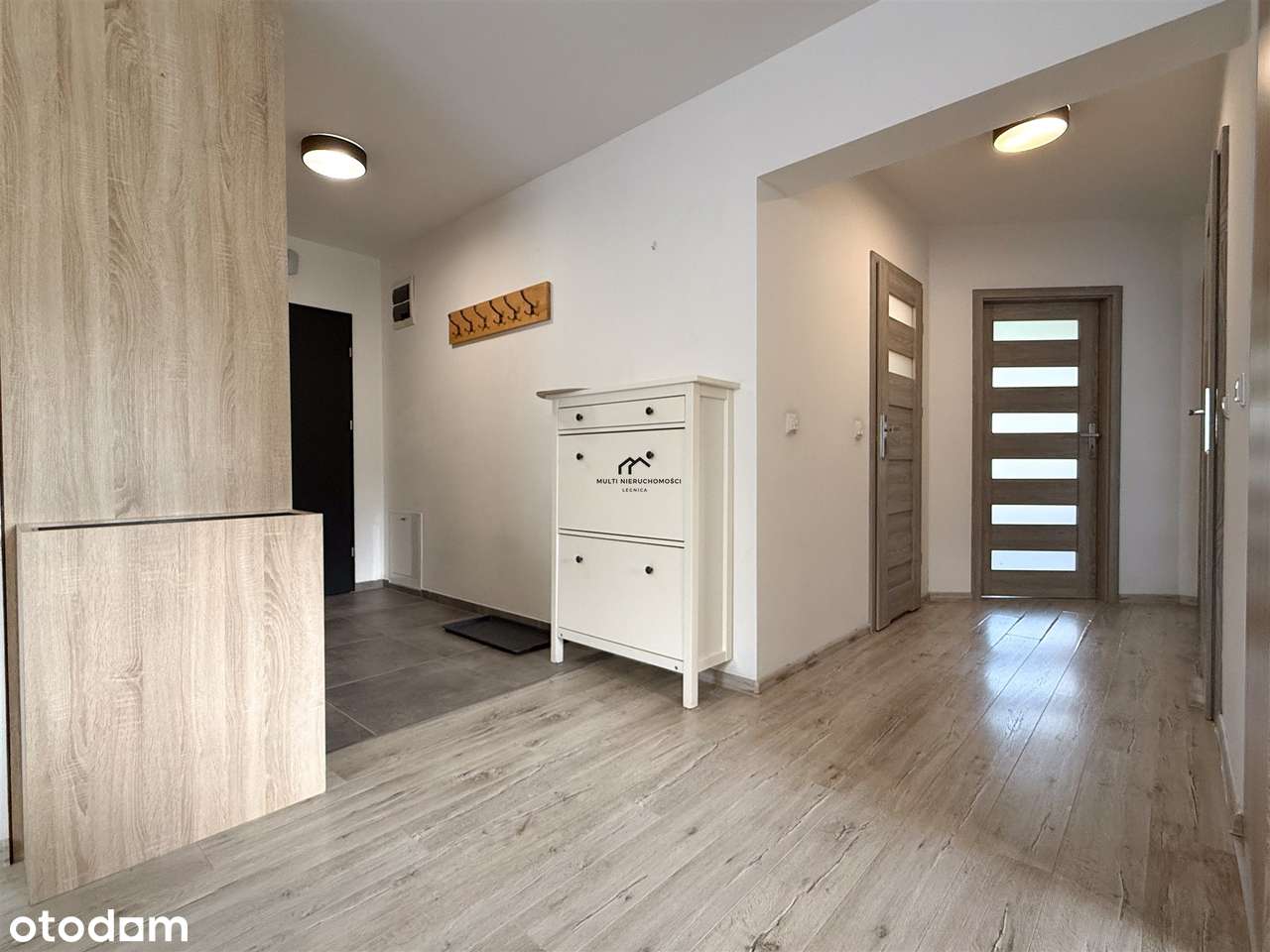 Duże mieszkanie, miejsce parkingowe, teren ogrodzony-10