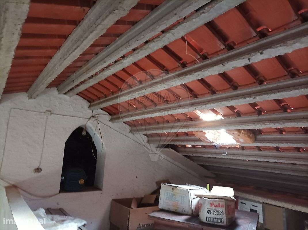 Moradia T2 para venda-19