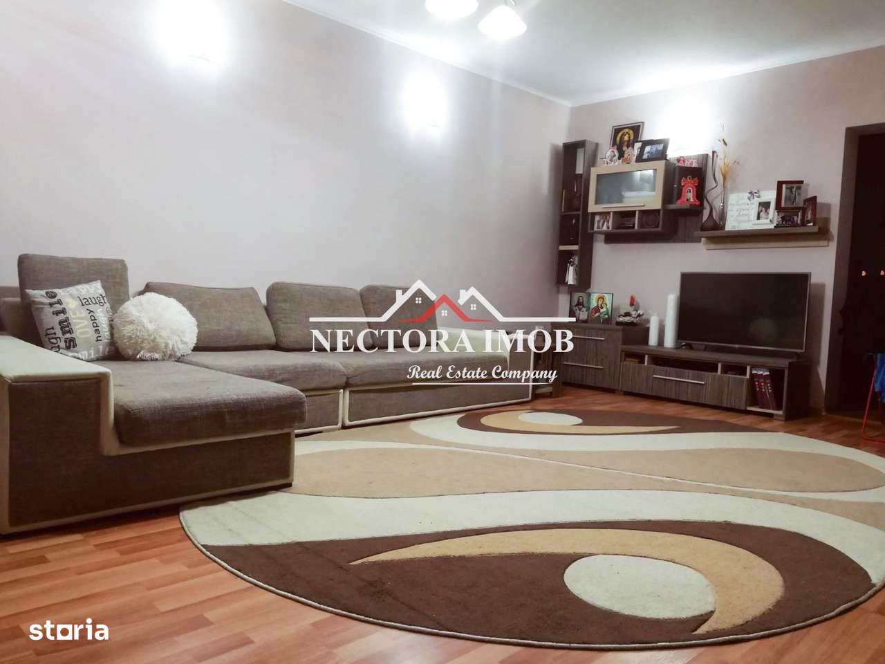 Casa cu etaj 5 camere, 3 bai, 137 mp utili + 961 mp teren, LES,utilata - Imagine principală: 5/14