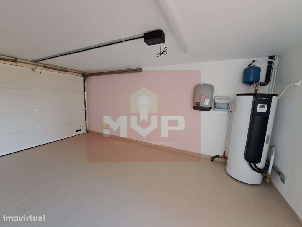 Moradia V3 com piscina e garagem em Vilamoura-30