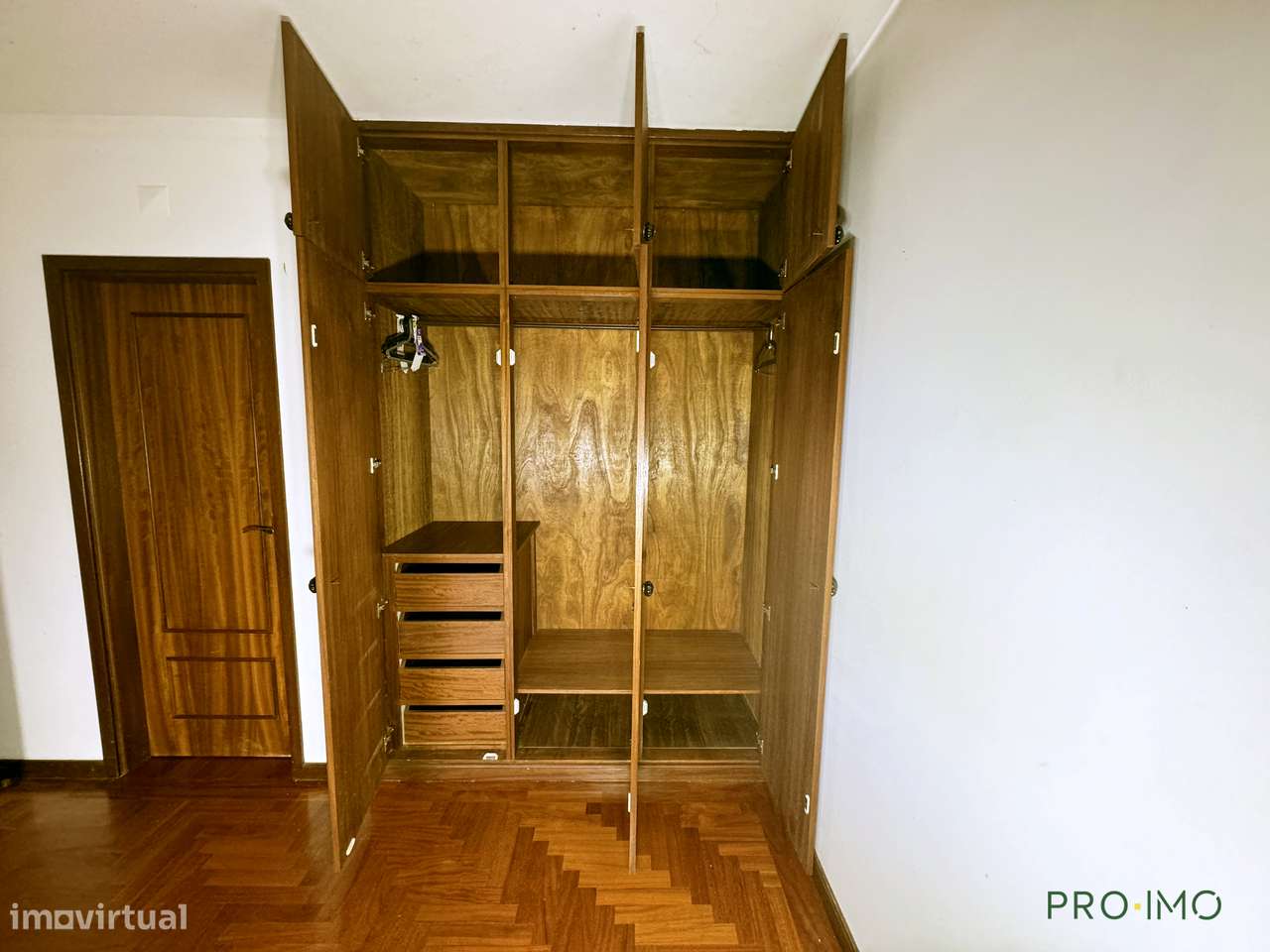 Apartamento T3 no Centro de São João da Madeira-33