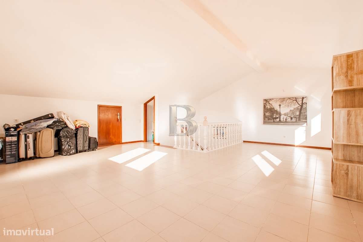 Moradia T4 Venda em Mafamude e Vilar do Paraíso,Vila Nova de Gaia-1