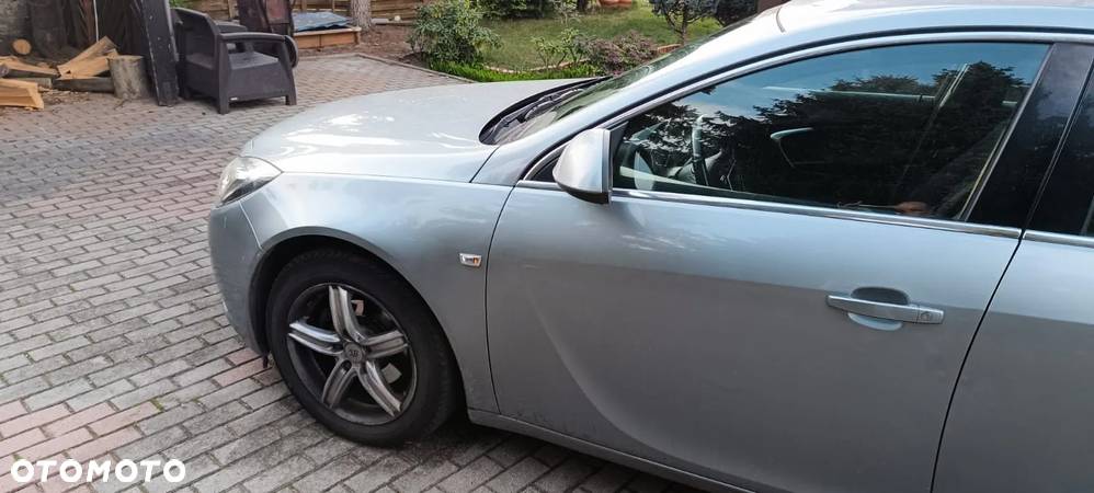 Opel Insignia 2.0 CDTI - 9