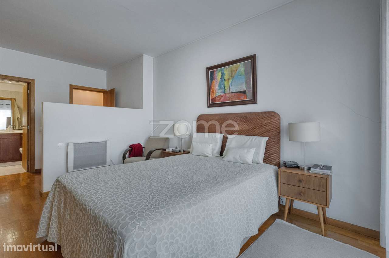 Moradia T4 com 4 suítes, na Rua Gomes Teixeira, Matosinhos-37