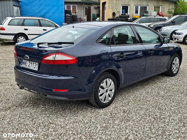 Ford Mondeo 1.8 TDCi Ambiente - 3