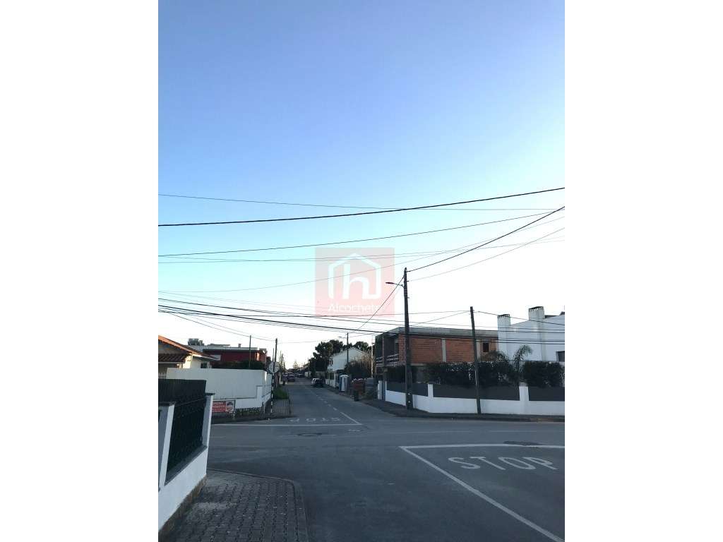 Moradia Bi-familiar T4 com Piscina em Fernão Ferro - Grande imagem: 5/12