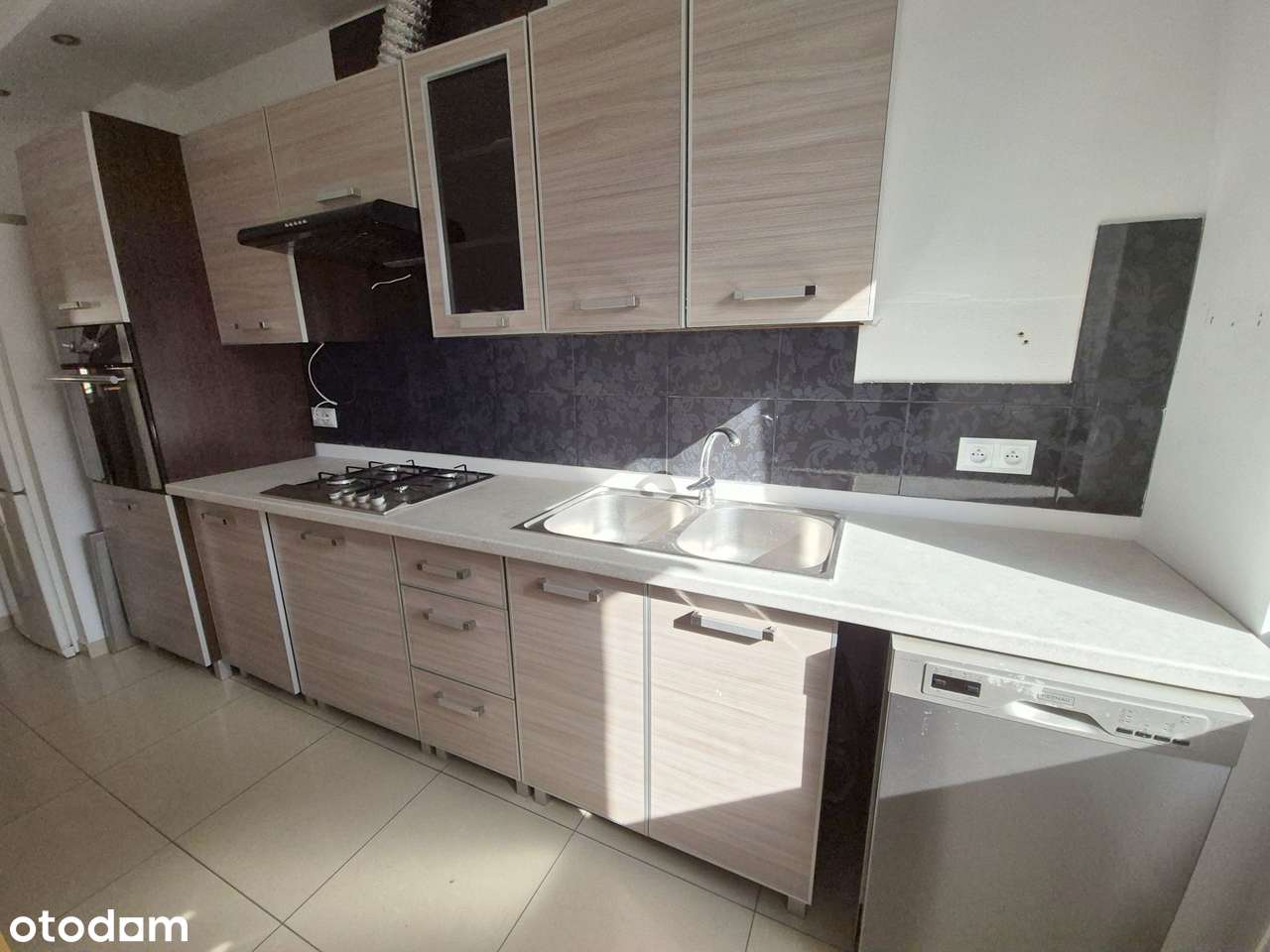 Przestronne 3-pokojowe mieszkanie w kamienicy, ogrzewanie gazowe-6