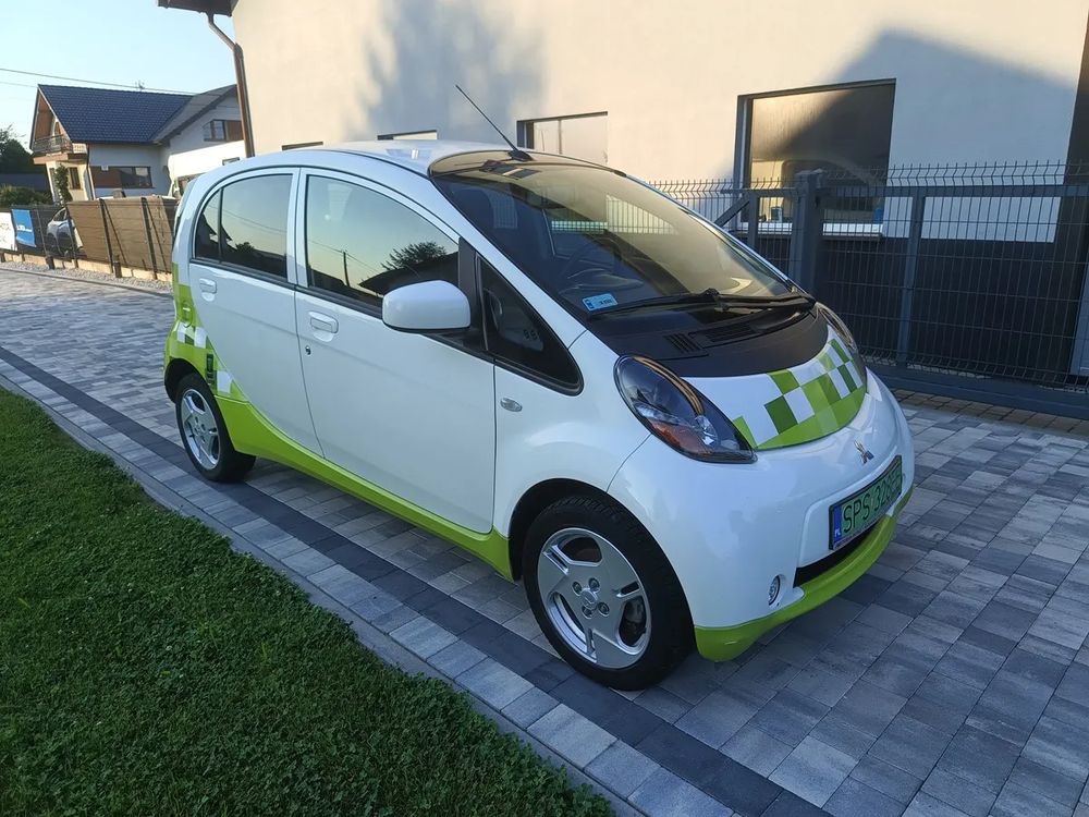 Mitsubishi i-MiEV Standard 2013