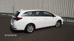 Toyota Auris Hybrid 135 Active - 9