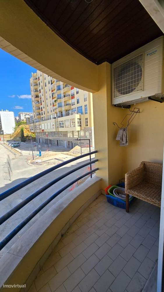 T4 com garagem junto ao metro do Campo Grande - Possibilidad - Grande imagem: 4/27