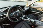 BMW Seria 3 320d - 33