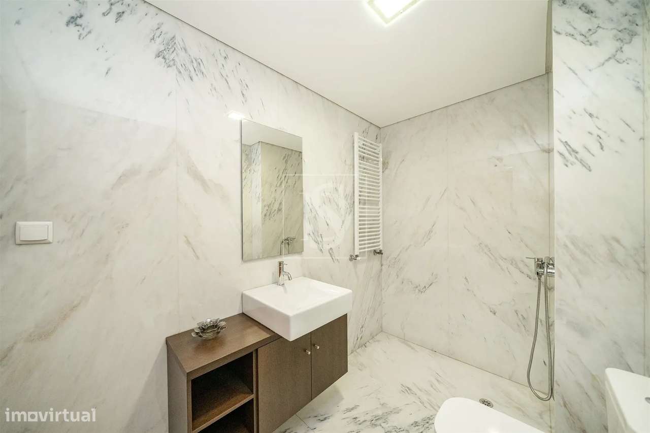 Moradia T4 com 2 Suites em Gamil – Barcelos-11