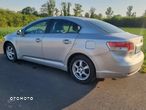 Toyota Avensis 2.0 Premium - 15