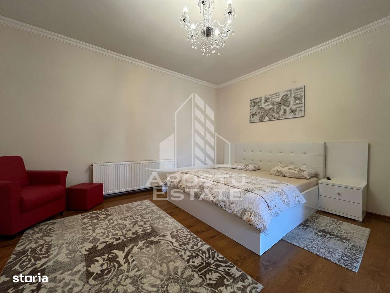 Casa la curte comuna zona Odobescu, doar 4 locatari, gradina proprie - Imagine principală: 4/15