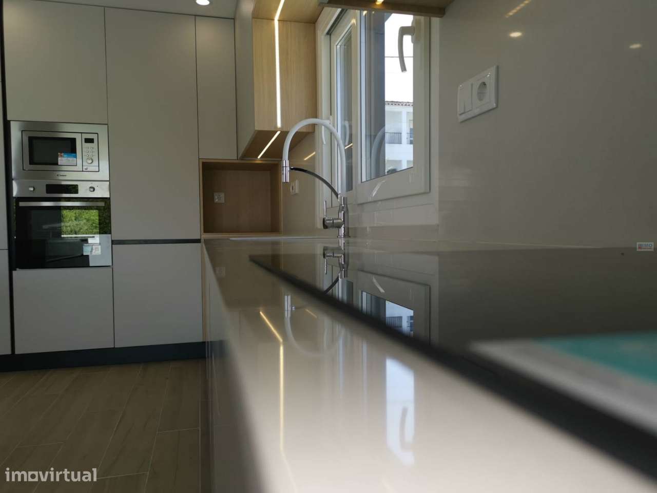 Moradia V4 Isolada - Terrea - Redondos / Fernão Ferro - Grande imagem: 5/31