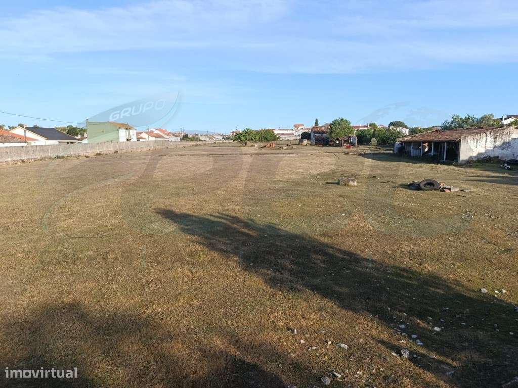 LOTE PARA CONSTRUÇÃO DE 40 APARTAMENTOS E 23 MORADIAS-4