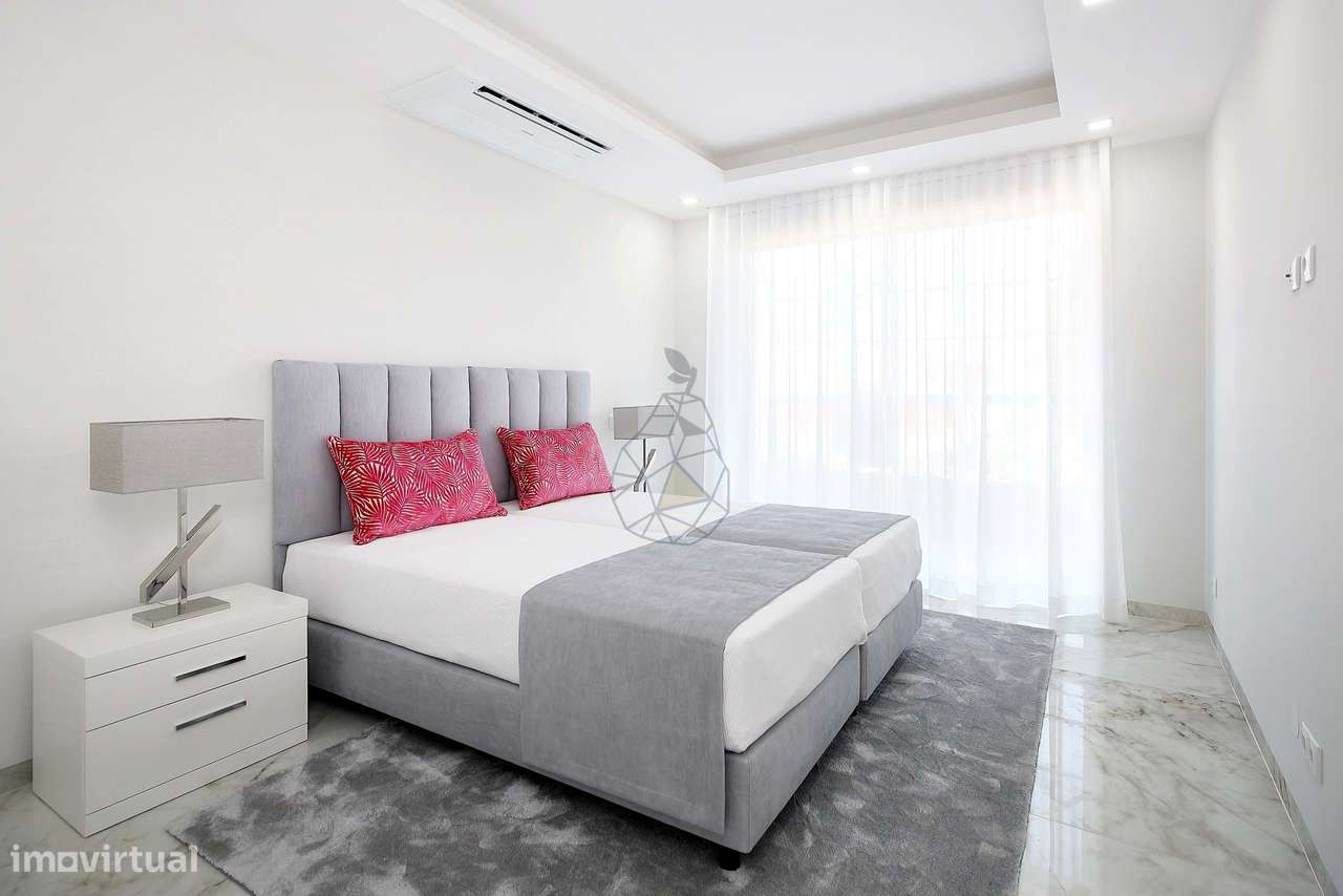 Apartamento com 3  Quartos prontos e em  construção, com piscina comum - Grande imagem: 3/35