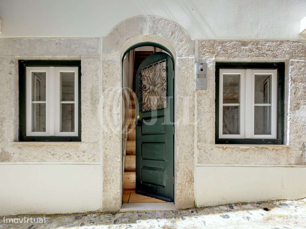 Prédio nunca habitafo em Alfama, Lisboa - Grande imagem: 2/53