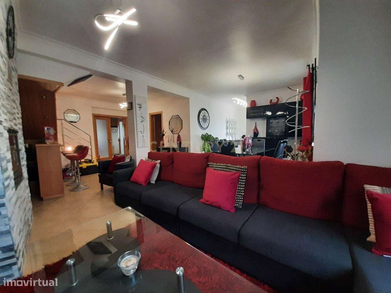 Moradia  T3 na  Lourinhã com Piscina  Garagem e Churrasqueira-5