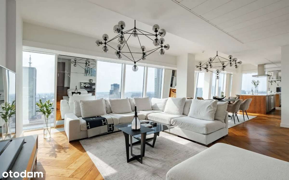 Czteropokojowy apartament z Złotej 44 - Pełny obrazek: 2/11