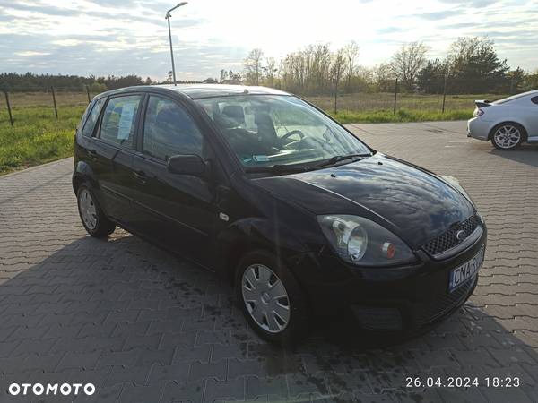 Ford Fiesta - 2