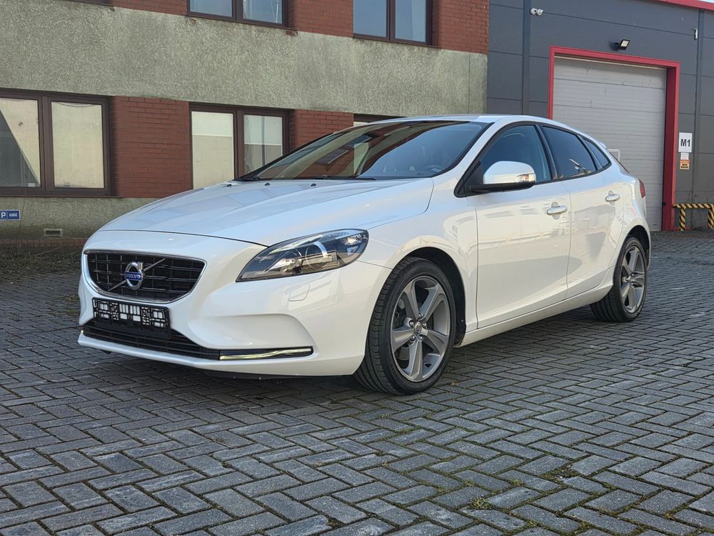Volvo V40 II T2 Summum 2014