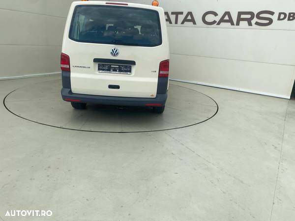 Volkswagen Caravelle - 14